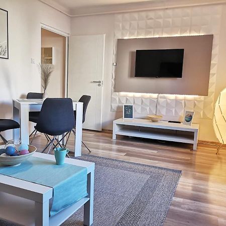 Central Home Apartment In The City Center Eger Buitenkant foto