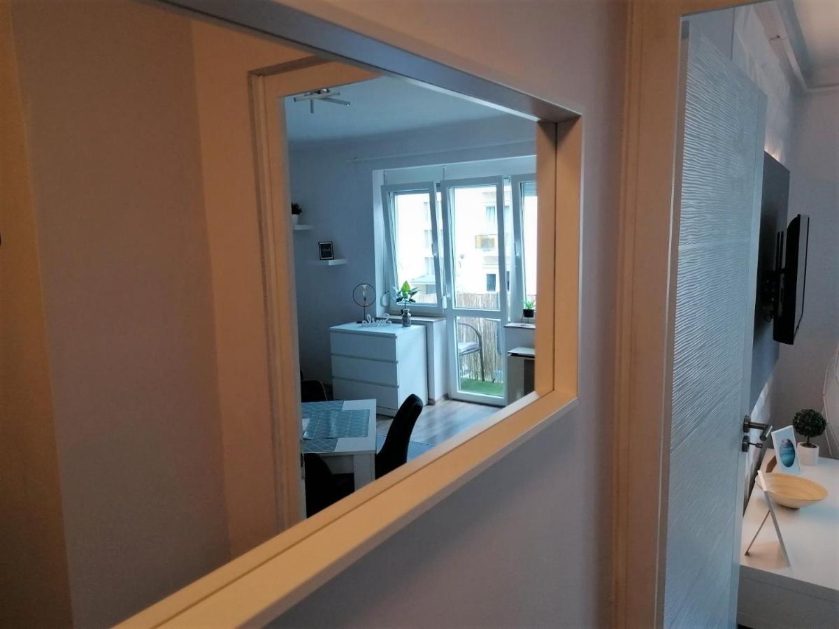 Central Home Apartment In The City Center Eger Buitenkant foto