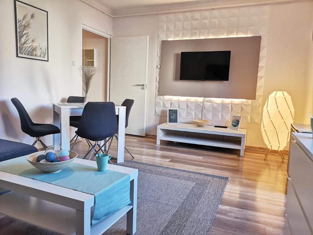 Central Home Apartment In The City Center Eger Buitenkant foto
